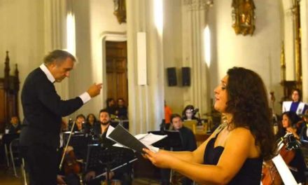 Orquesta Clásica U. de Santiago hace llamado a Audición para Soprano
