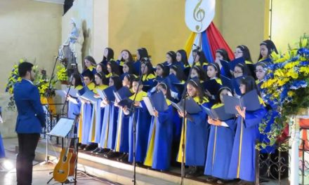 Coro de la Escuela Cacique Levián