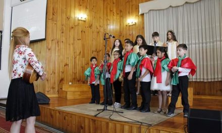 Coro de niños y adolescentes Renuevo PIBLA