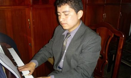 José Peñafiel, Director y Músico – Ecuador
