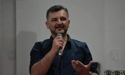 Guillermo Arroyo, Director, Cantante, Docente de música y Arreglador – Argentina