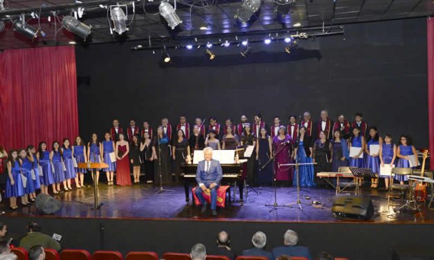Coros de Cámara y Voces Blancas Teatro Municipal de Iquique